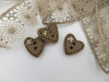 Bouton petit coeur taupe