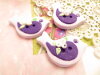Bouton oiseau lilas et violet