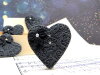 Bouton gros coeur anthracite noeud noir