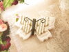 Bouton gros papillon blanc et Shabby chic beige