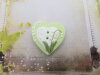 Bouton coeur vert pale petit coeur blanc et muguet