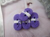 Bouton pelote de laine violette