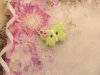 Bouton petit papillon vert