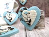 Bouton coeur turquoise petit coeur beige et feuillage