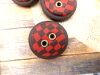 Bouton rond marron et rouge de 28mm