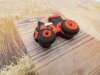 Bouton tracteur orange Kubota